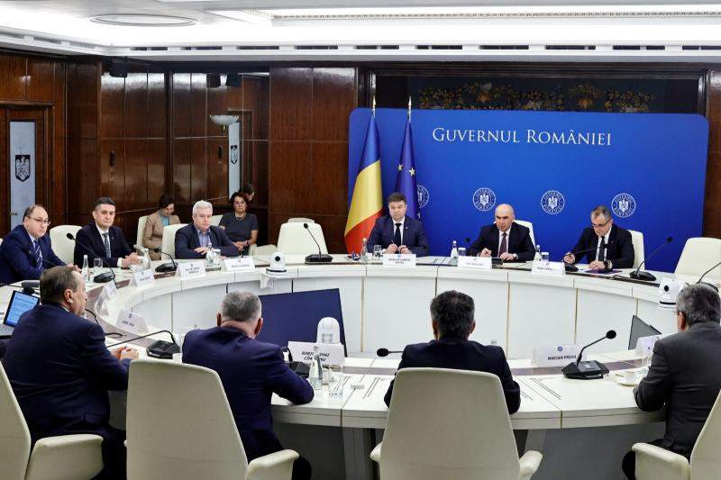 Rectorii din cadrul CNR, consultări cu premierul Ilie Bolojan